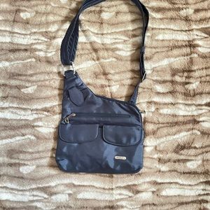 Travelon Anti-Theft Classic Crossbody